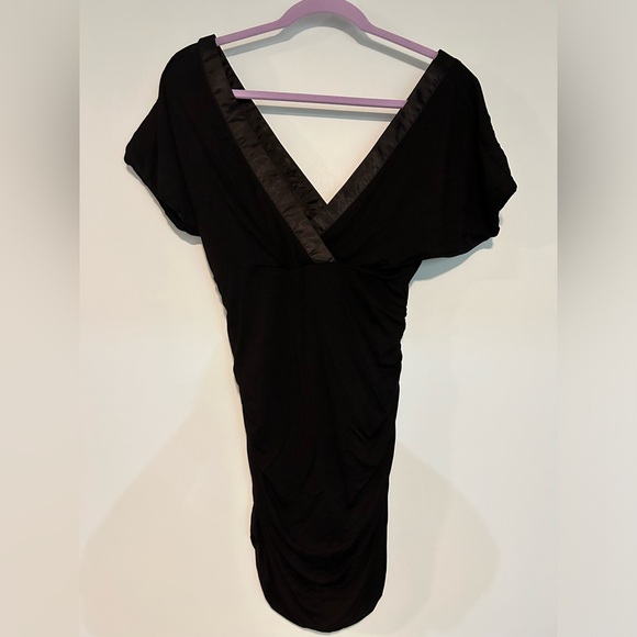 Vintage 2B Bebe short black dress - Picture 2 of 4